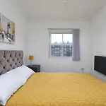 Flat 6 - Apartment For 4 In Town Centre