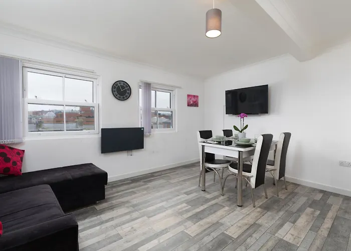 Flat 6 - Apartment For 4 In Town Centre