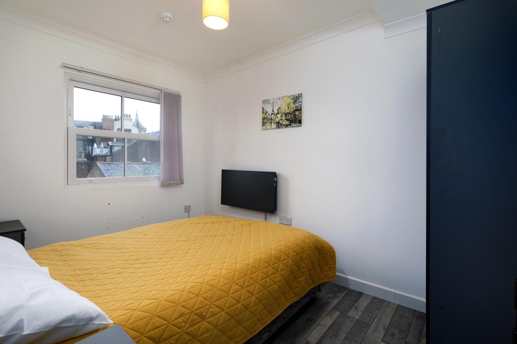 Flat 6 - For 4 In Town Centre Apartment