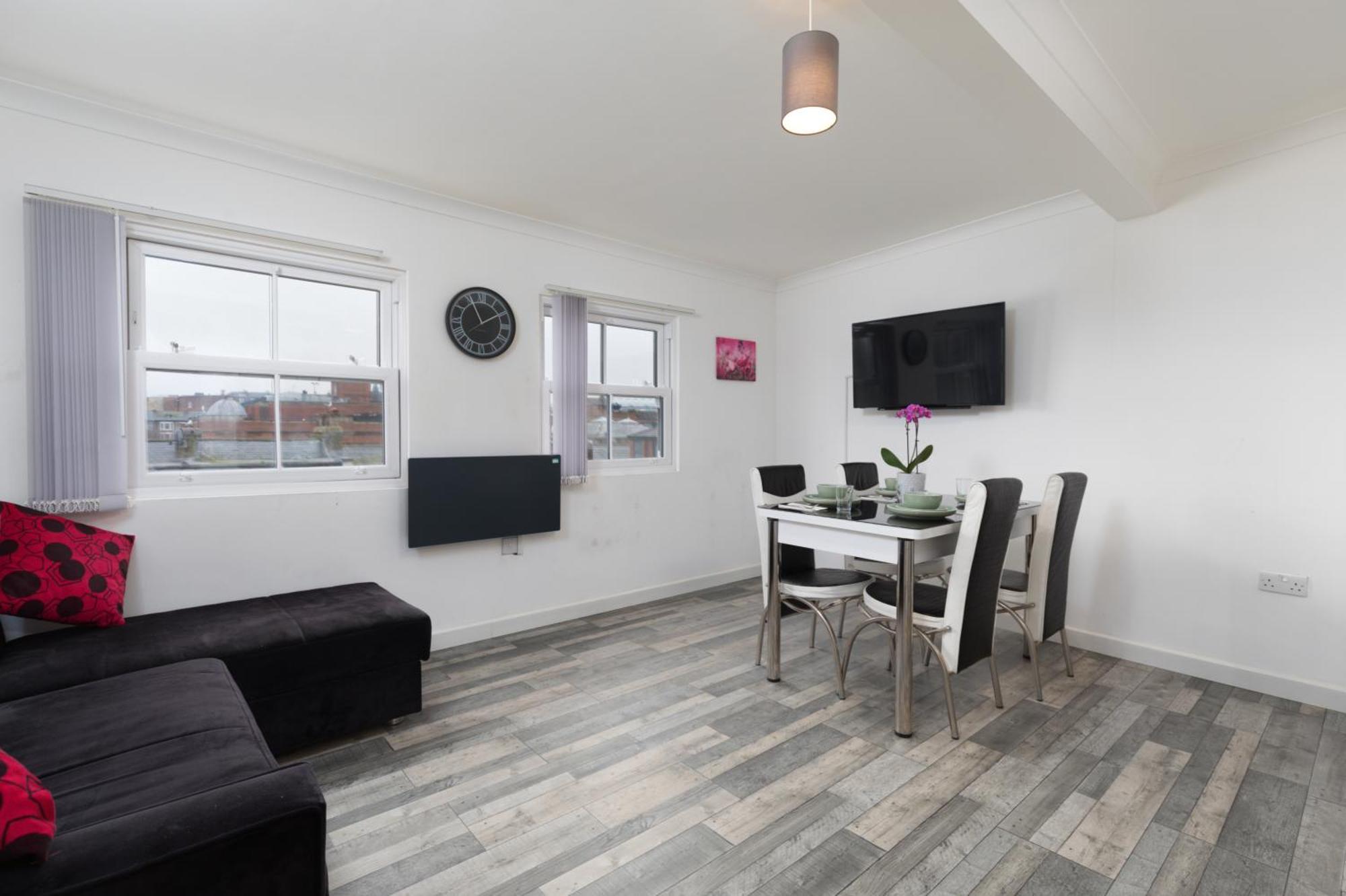 Apartment Flat 6 - For 4 In Town Centre