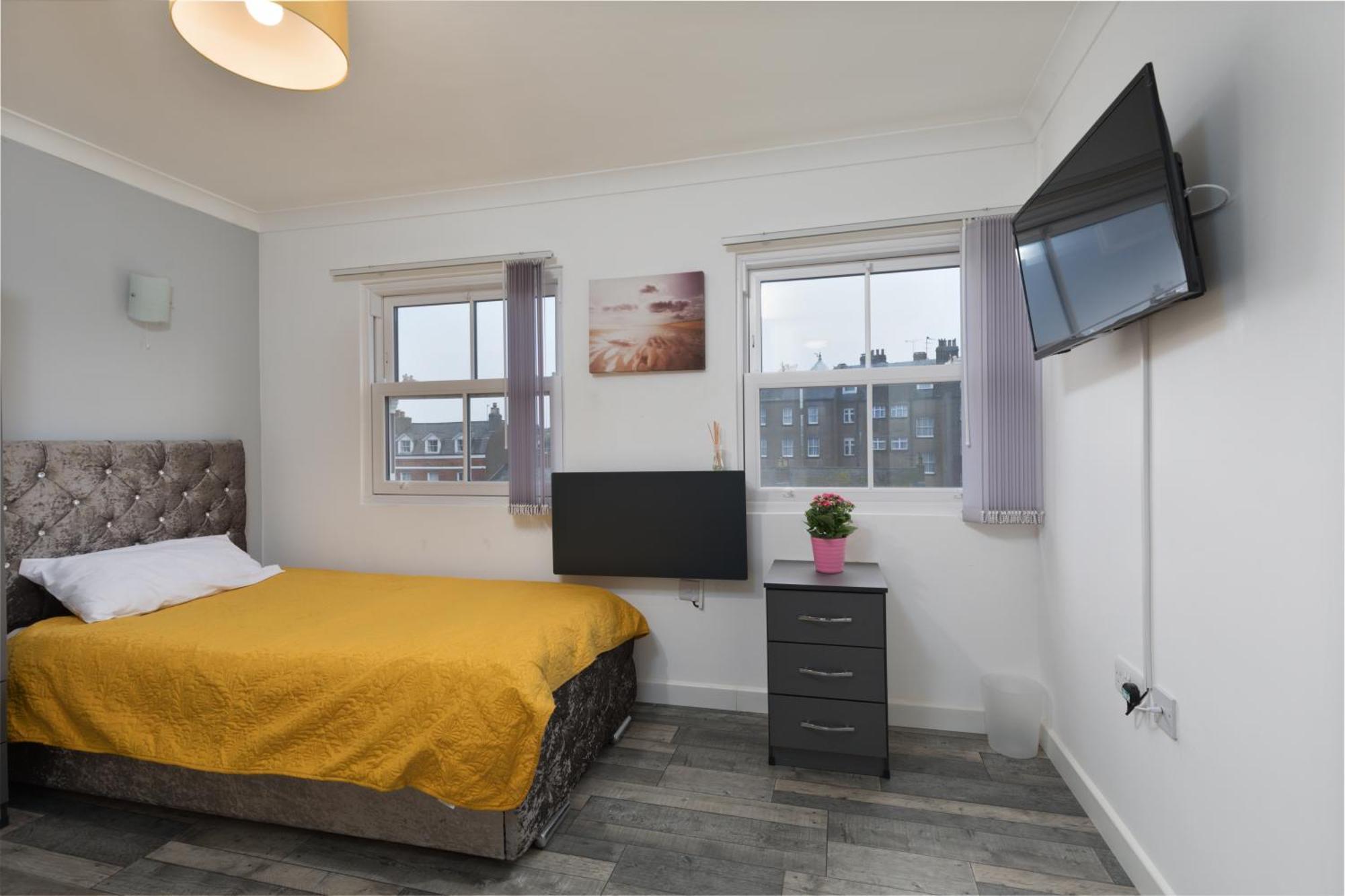 Apartment Flat 6 - For 4 In Town Centre Scarborough