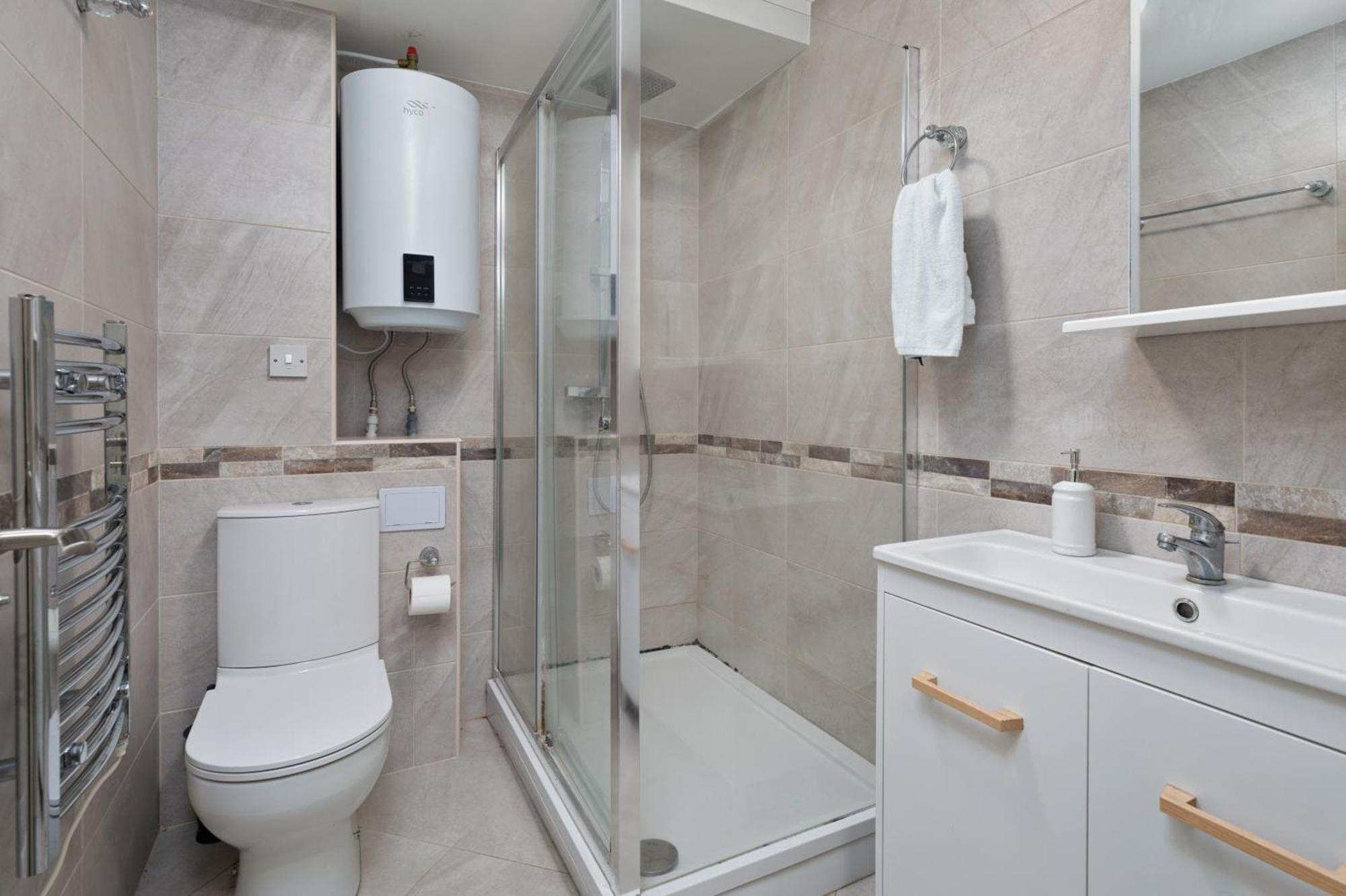 Apartment Flat 6 - For 4 In Town Centre Scarborough