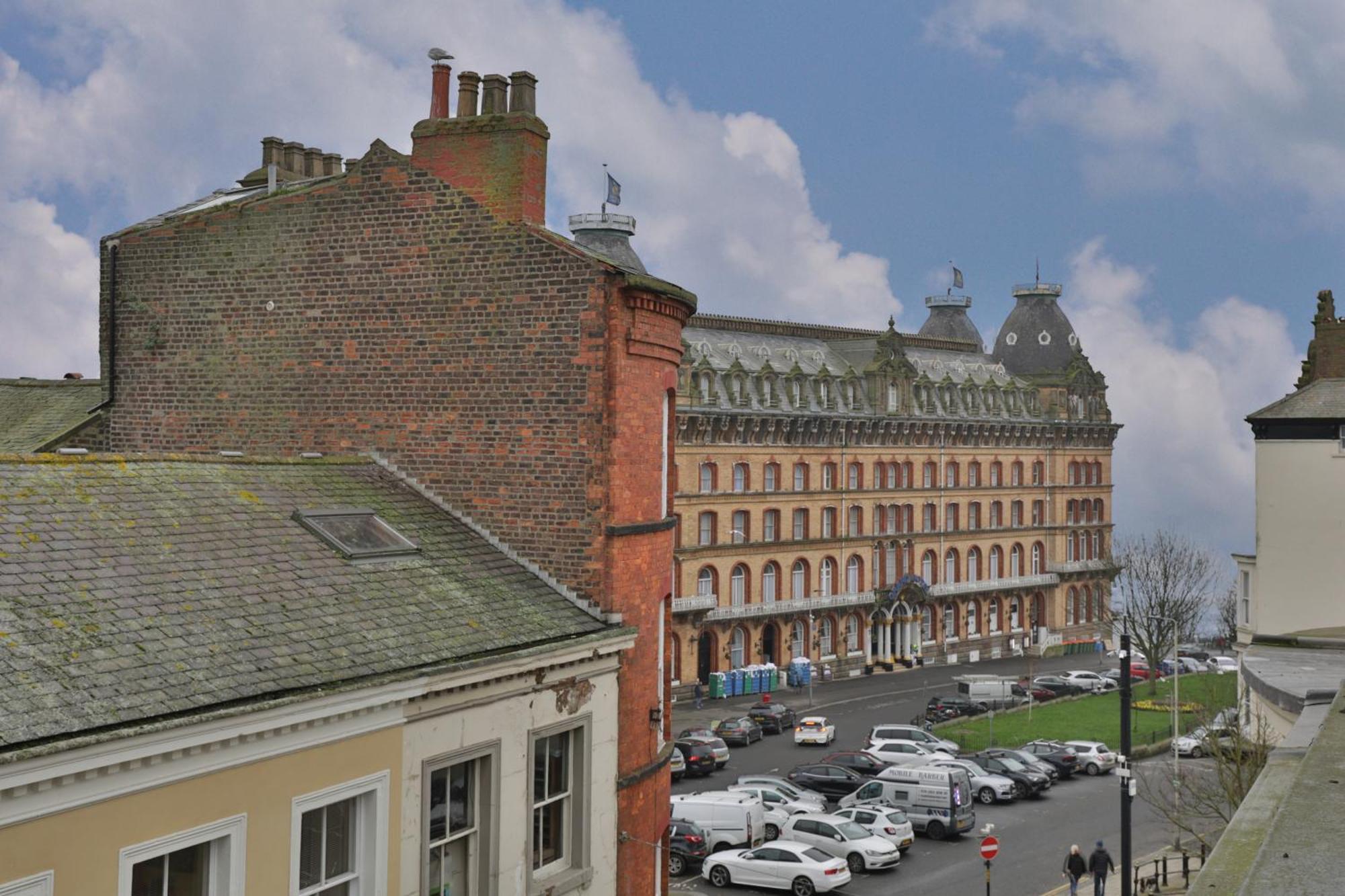 Apartment Flat 6 - For 4 In Town Centre Scarborough